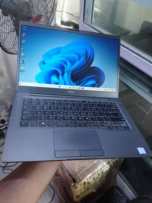 Laptop Dell Latitude 7300 8GB Intel Core i5 SSD 256GB