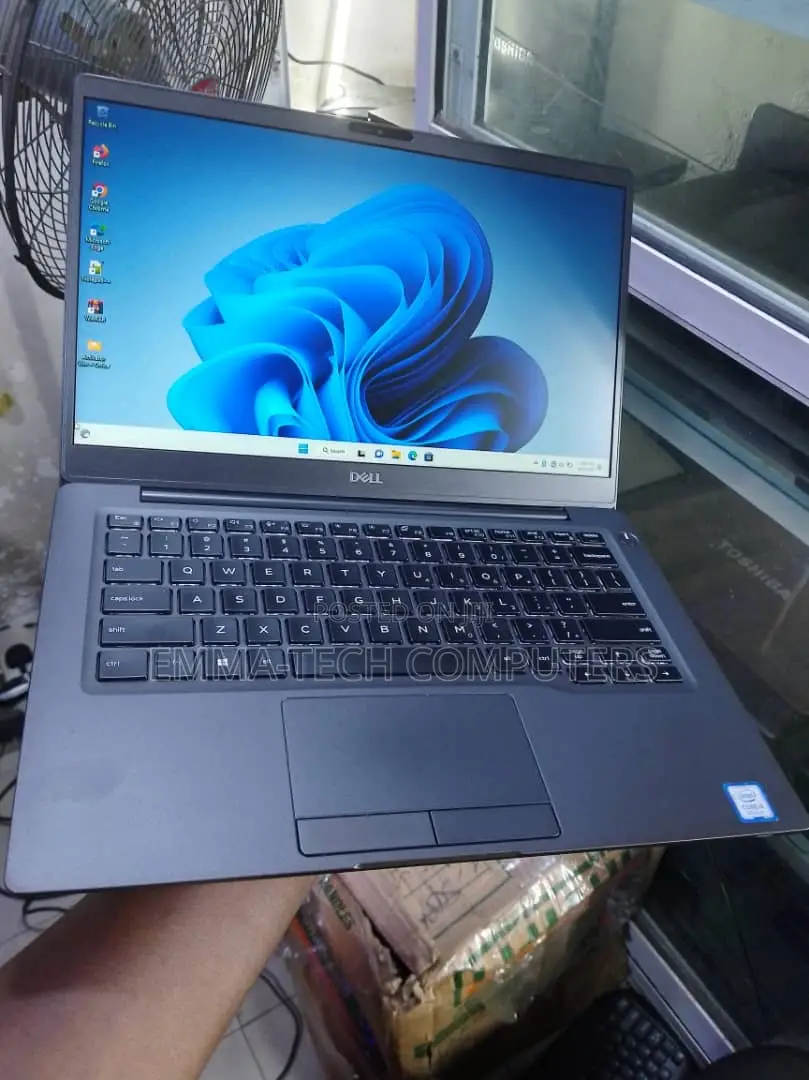 Laptop Dell Latitude 7300 8GB Intel Core i5 SSD 256GB