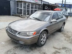 Toyota Camry Automatic 1999 Gray
