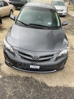 Toyota Corolla S 4dr Sedan (1.8L 4cyl 4A) 2012 Gray