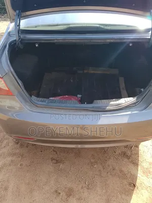 Hyundai Sonata GLS Sedan FWD (2.4L 4cyl 6A) 2012 Gray