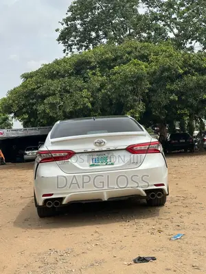 Toyota Camry 2019 White