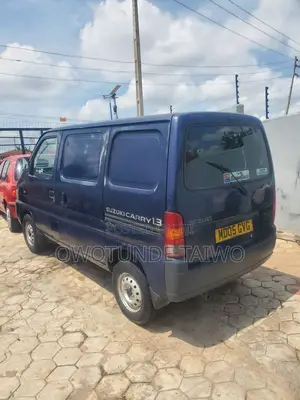 Suzuki APV Minibus 2005 Blue