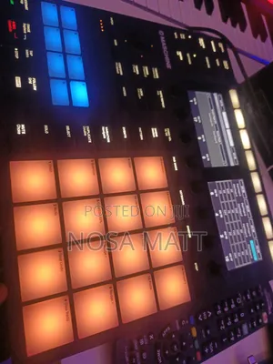 Native Instruments Maschine