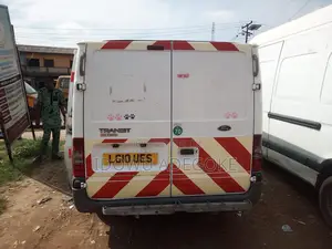 Ford Transit 2010 White