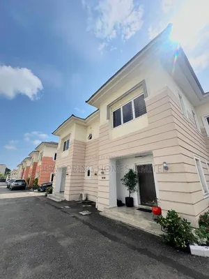 4bdrm Duplex in Lekki Phase 1 for rent