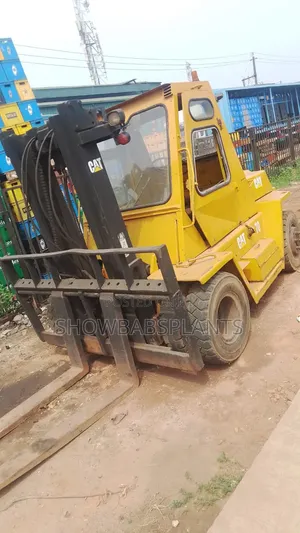 7 Tons Caterpillar Forklift