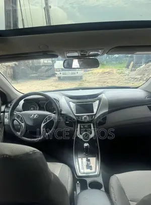 Hyundai Elantra 2012 Black