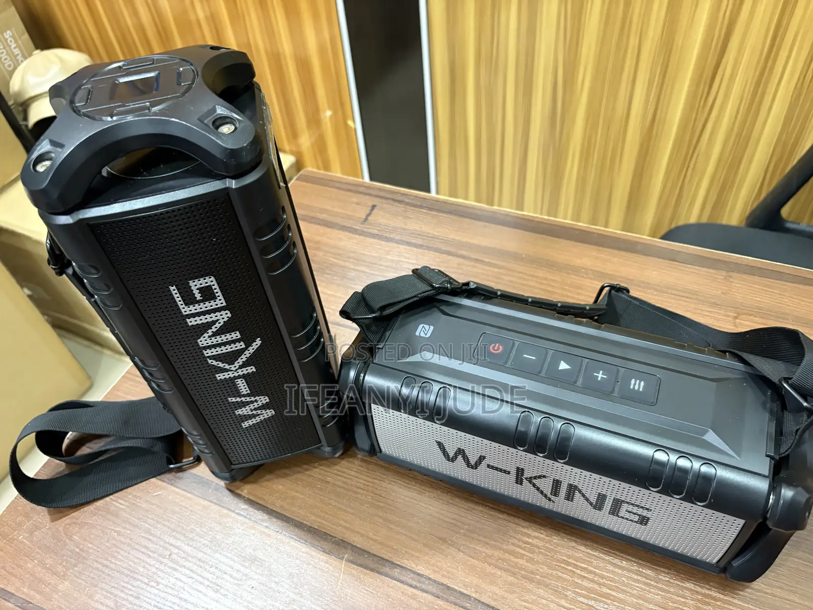 W-King D8 Portable Bluetooth Speakers