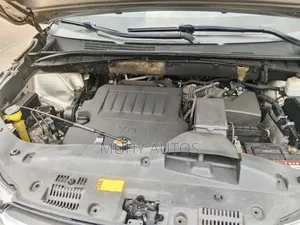 Toyota Highlander Limited 4dr SUV (3.5L 6cyl 6A) 2015 Gold