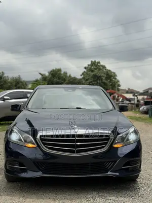Mercedes-Benz E350 Base 4dr Sedan RWD (3.5L 6cyl 7A) 2014 Blue
