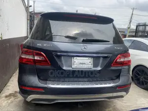 Mercedes-Benz M Class 2015 Gray