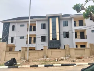 3bdrm Apartment in Zone 6 / Wuse for rent