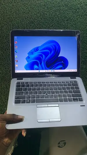 Laptop HP EliteBook 840 G2 8GB Intel Core i5 SSD 256GB