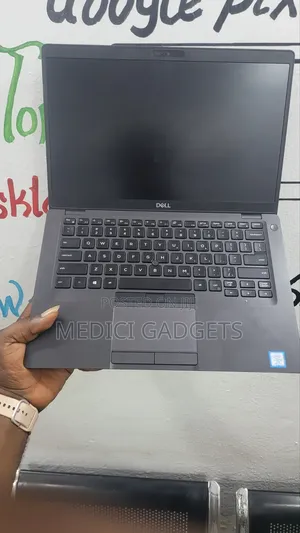 Laptop Dell Latitude 5400 8GB Intel Core i7 SSD 256GB