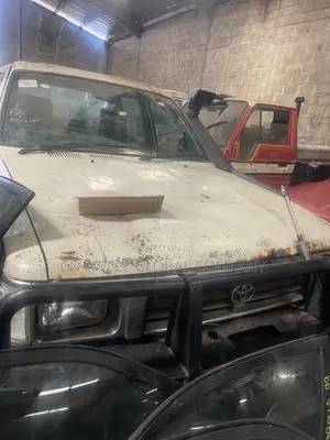 Toyota Haice Truck