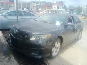 Toyota Camry 2011 Gray