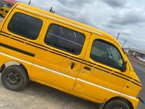 Suzuki APV Minibus 2008 Yellow