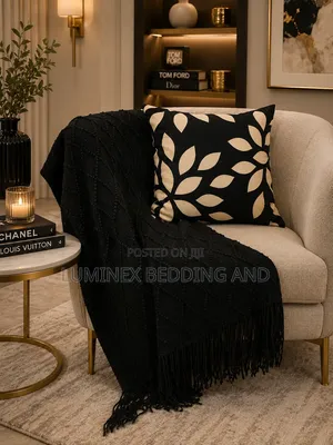 Woven Throw Blankets With Tassels