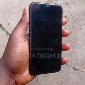 Apple iPhone XR 64 GB Black