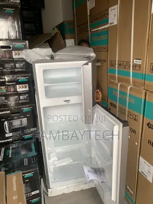 Hisense 205dr Fridge With Spacious Storage