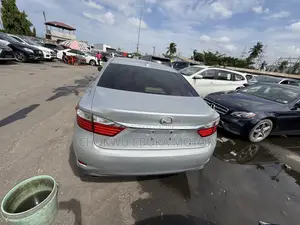 Lexus ES 350 FWD 2014 Silver