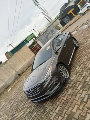 Hyundai Sonata Sport 4dr Sedan (2.4L 4cyl 6A) 2015 Gray