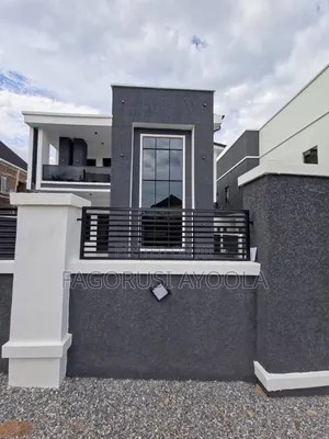 4bdrm Duplex in Carlton Gate Estate, Akobo for sale