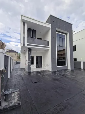 4bdrm Duplex in Carlton Gate Estate, Akobo for sale