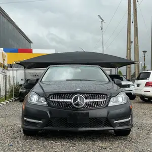 Mercedes-Benz C300 2013 Black