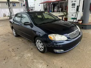Toyota Corolla LE 2005 Blue
