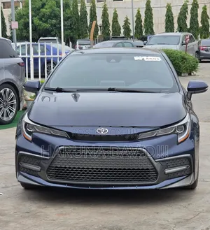 Toyota Corolla SE 2020 Blue