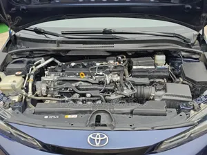 Toyota Corolla SE 2020 Blue
