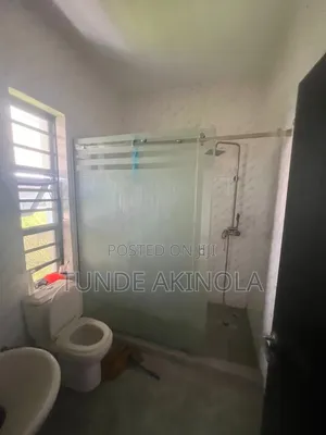 2bdrm Apartment in Lekki Peninsula, Ajiwe for rent