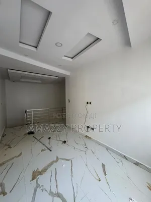 4bdrm Duplex in Vgc , Harris Drive for rent