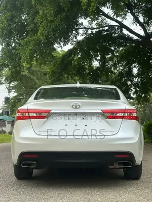 Toyota Avalon 2013 White