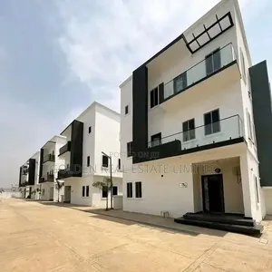 5bdrm Duplex in Jahi for sale