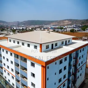 20bdrm House in Katampe for sale