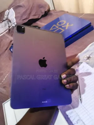 Apple iPad Pro 11 (2020) 256 GB Gray