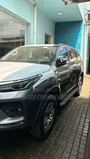 New Toyota Fortuner 2025 Black