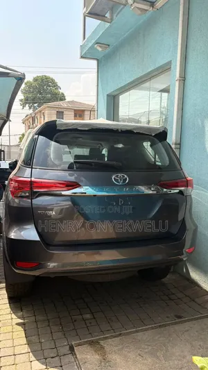 New Toyota Fortuner 2025 Black