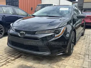Toyota Corolla 2025 Black
