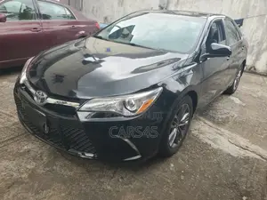 Toyota Camry SE w/Special Edition Pkg (2.5L 4cyl 6A) 2015 Black