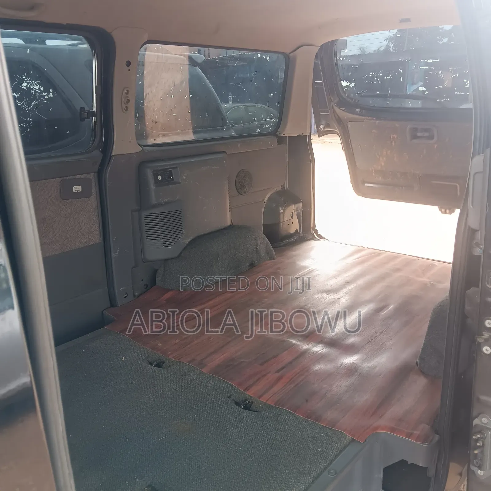 Nissan Caravan (Urvan) 2007 Black