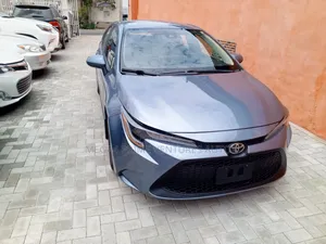Toyota Corolla LE 2020 Blue