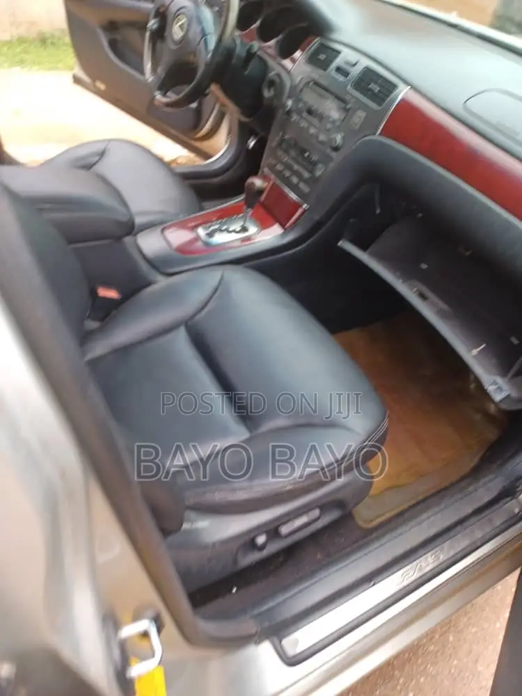 Lexus ES 300 2004 Black
