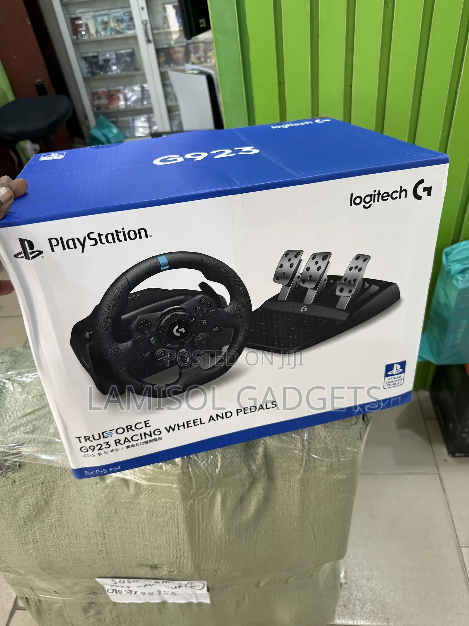 Logitech G923