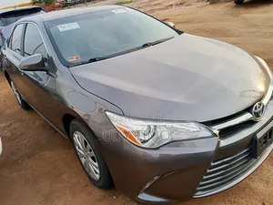 Toyota Camry LE 4dr Sedan (2.5L 4cyl 6A) 2015 Gray