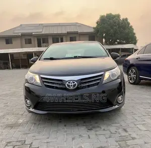 Toyota Avensis 2014 Black