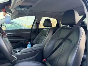 Hyundai Sonata SE FWD 2025 Black